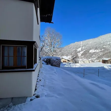 Apartmán Lovely With Two Bedrooms And Two Bathrooms