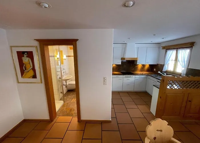 Lovely With Two Bedrooms And Two Bathrooms