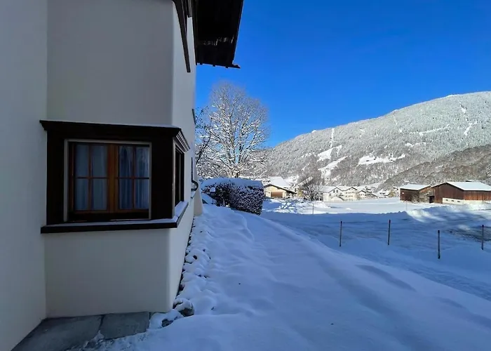 Daire Lovely With Two Bedrooms And Two Bathrooms