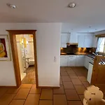 Lovely With Two Bedrooms And Two Bathrooms